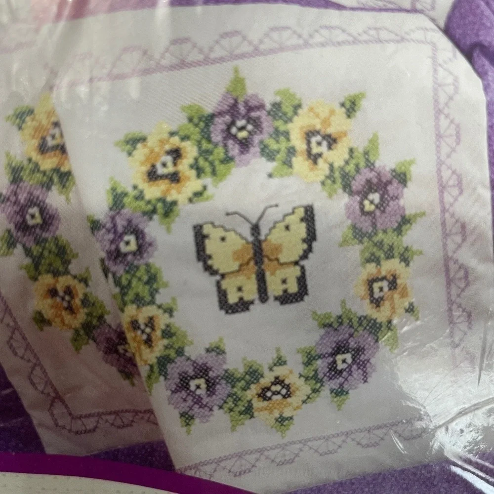 VTG Janlynn‎ 6 Pansy & Butterfly Stamped Quilt Blocks #998-4011 Made in the USA
